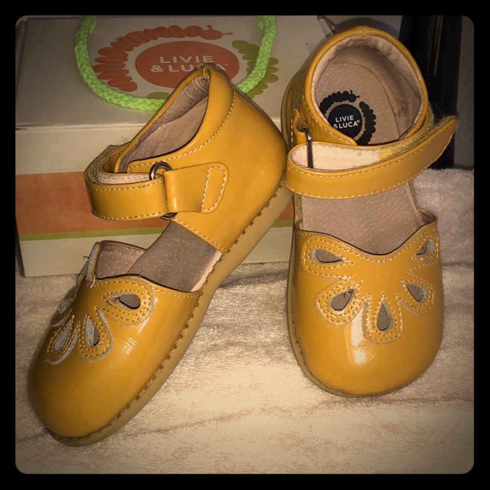 Toddler shoes